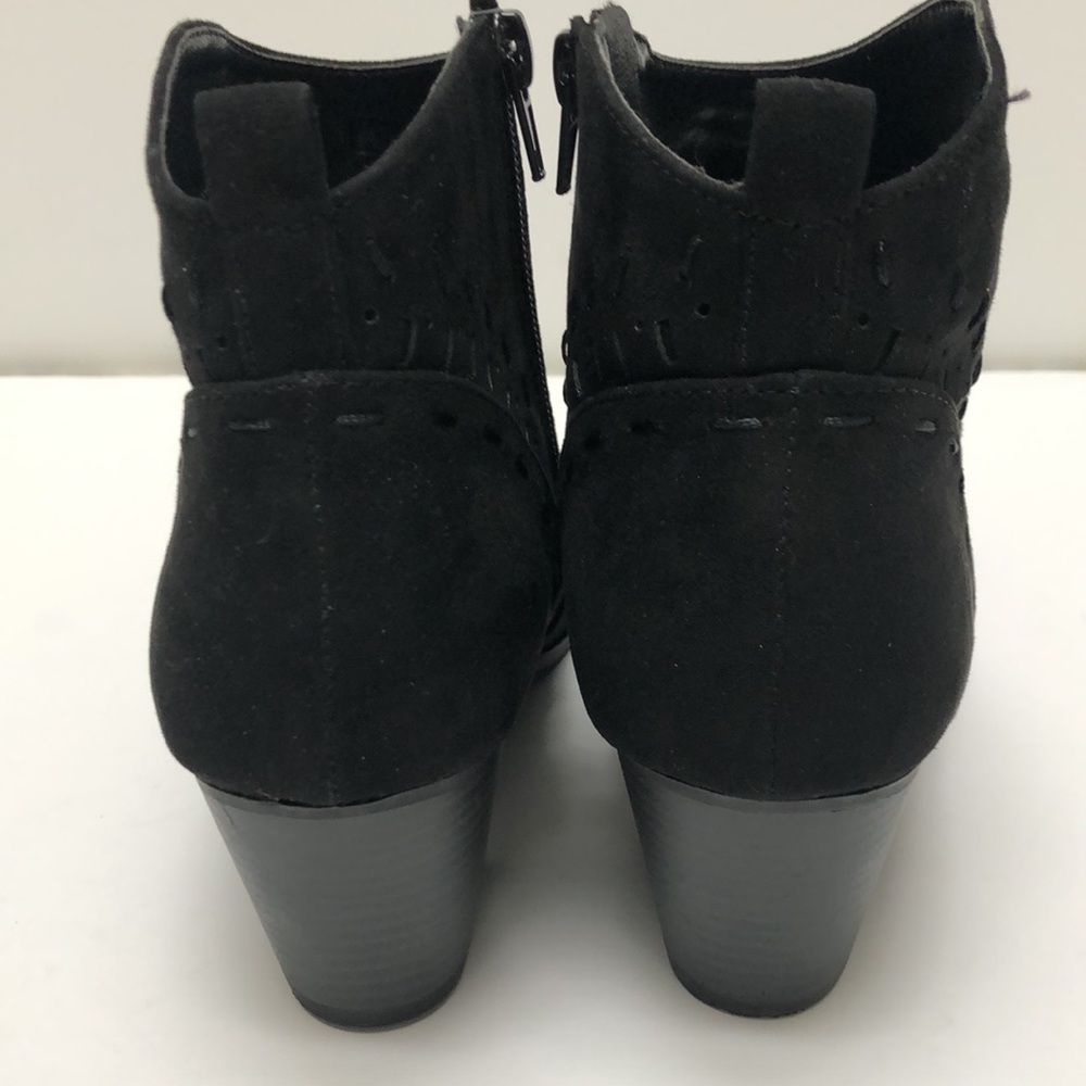NWOT Qupid black heeled booties. - Picture 5 of 8